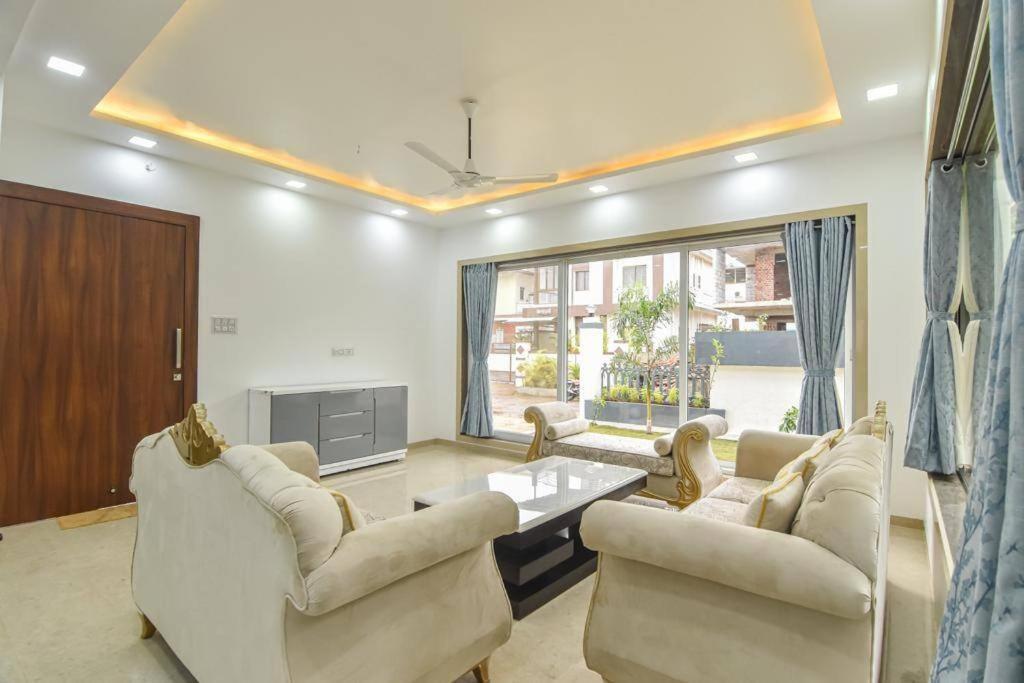 Royal Paradise Villa Lonavala Esterno foto